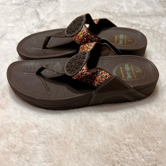 Sketchers tone-up flip flops size 9 - Picture 7 of 7